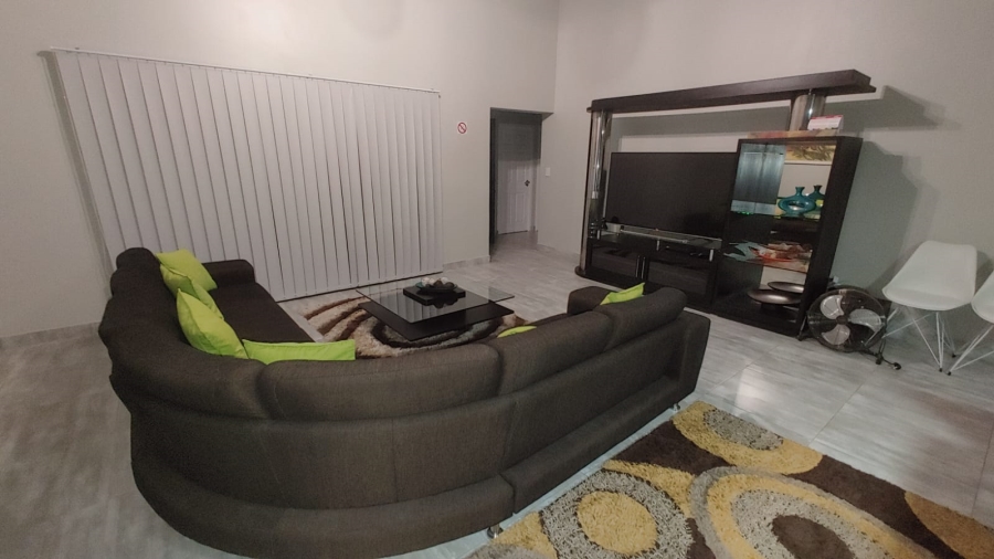3 Bedroom Property for Sale in Myburgh Park Western Cape